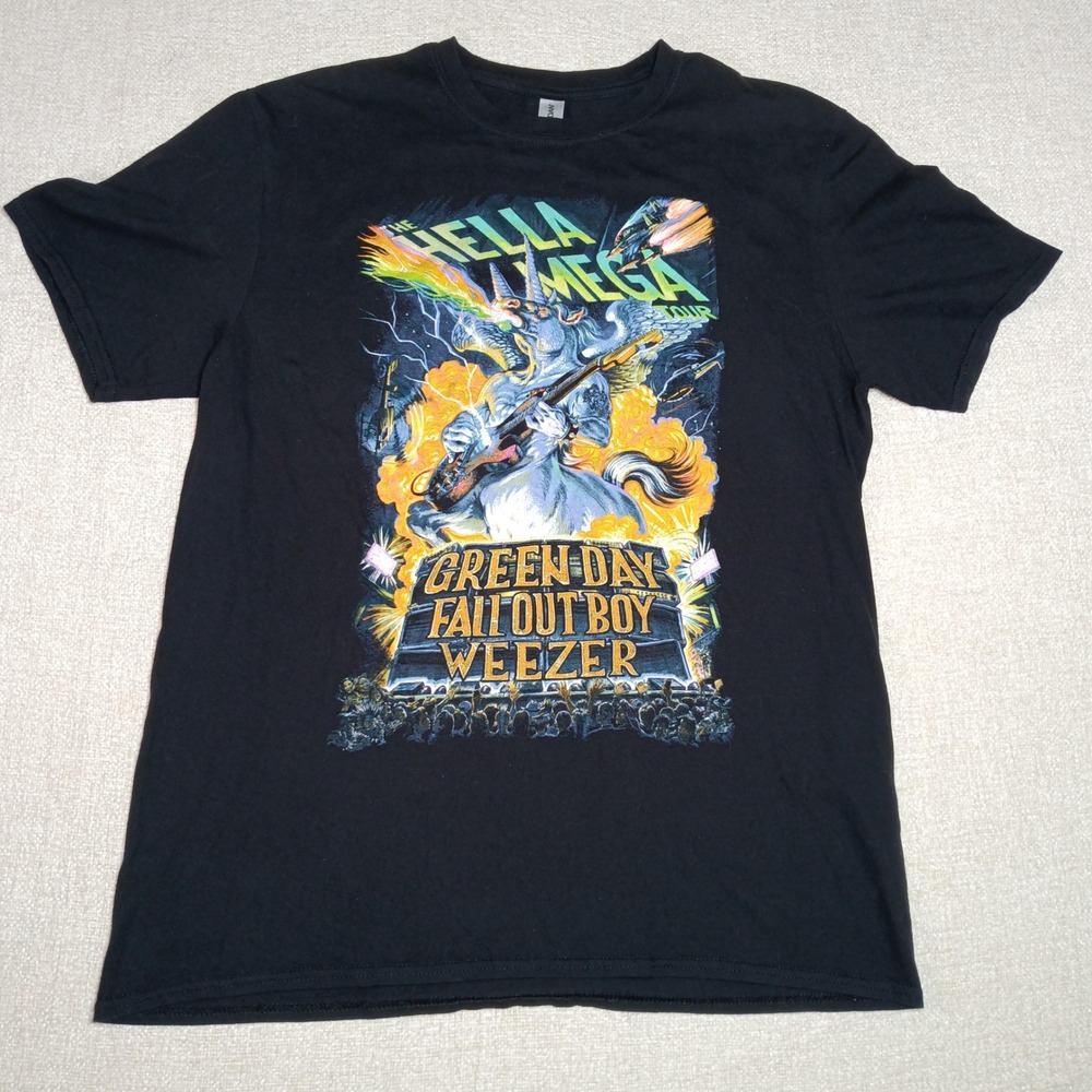 Hella Mega Tour 2021 T-Shirt L Green Day Fall Out Boy Weezer Band Tee Concert
